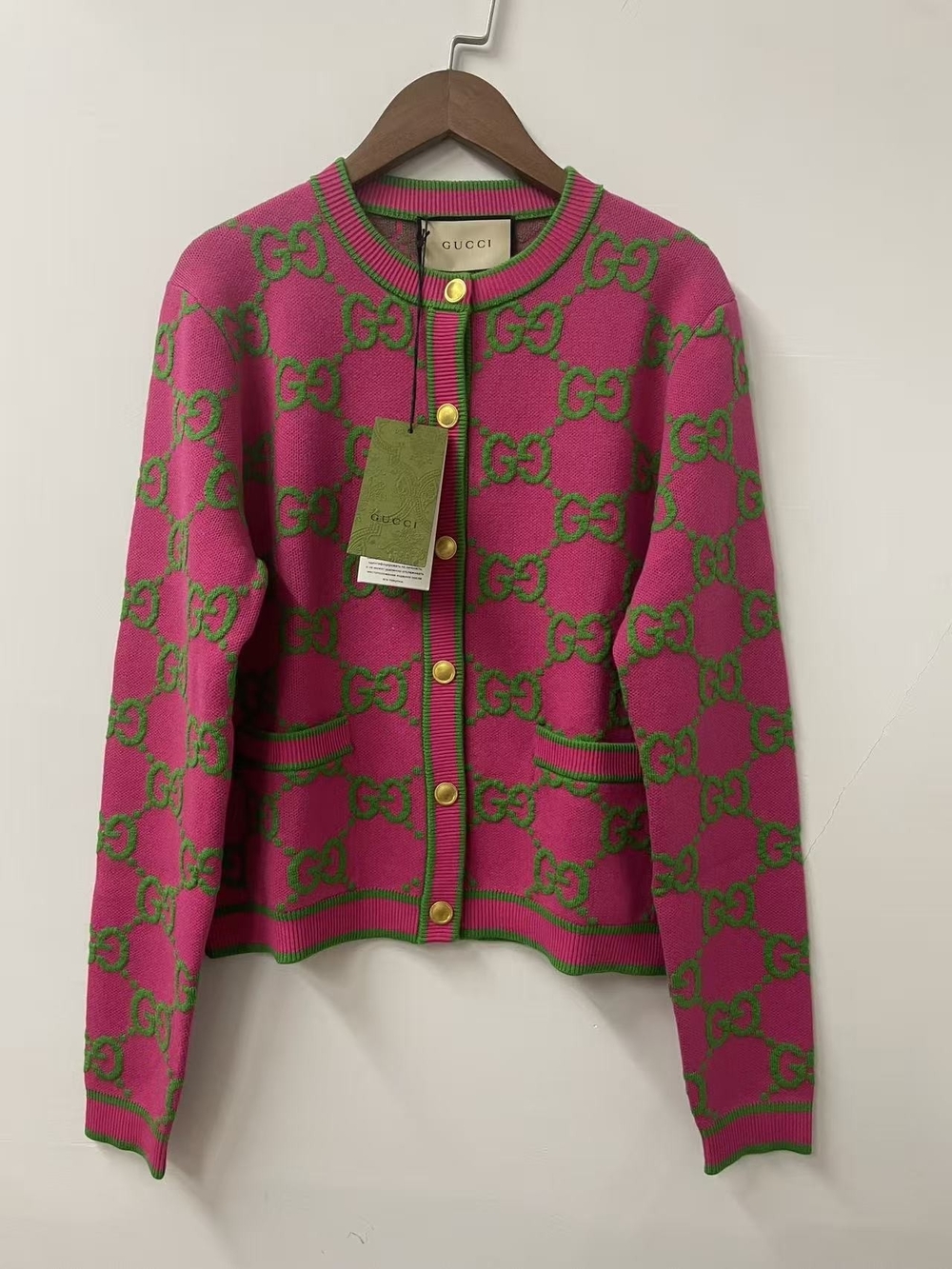 Gucci Pink and Green GG Crew Neck Cardigan Sweater - Picture 3 of 14